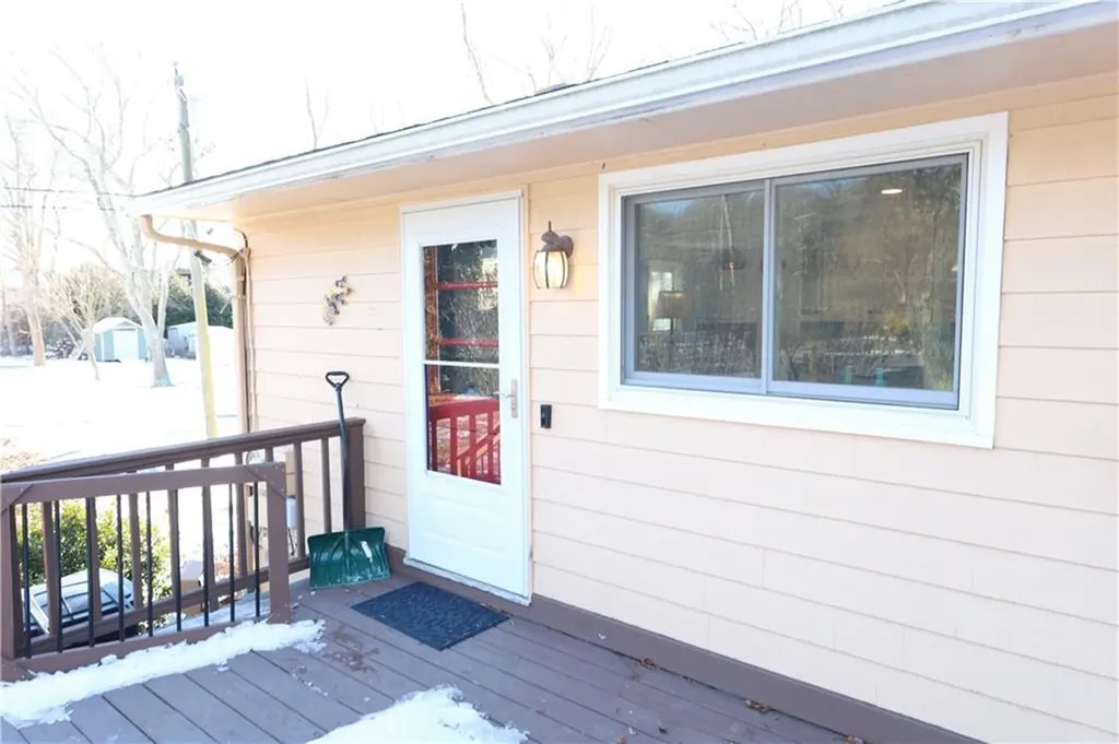 84 Neptune Street Jamestown RI 02835