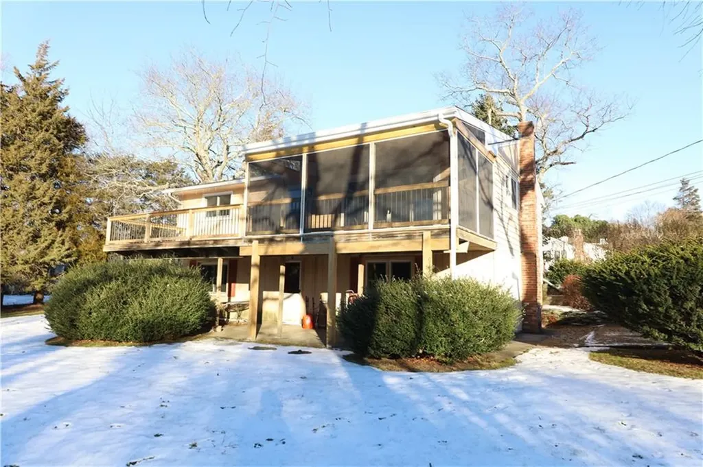 84 Neptune Street Jamestown RI 02835