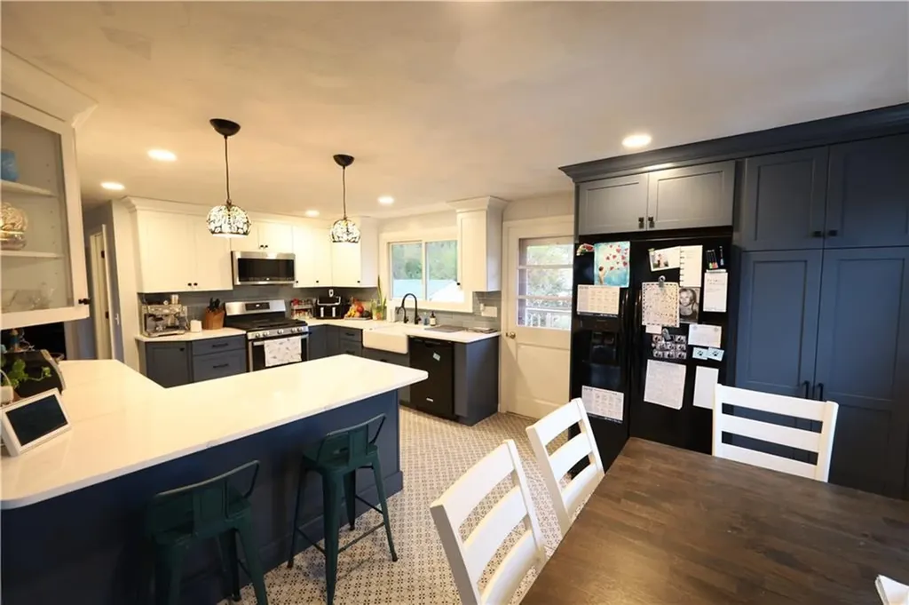 84 Neptune Street Jamestown RI 02835