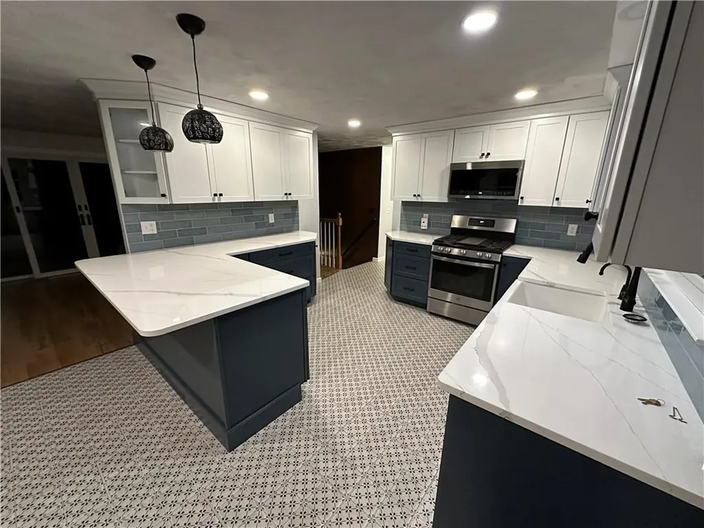 84 Neptune Street Jamestown RI 02835