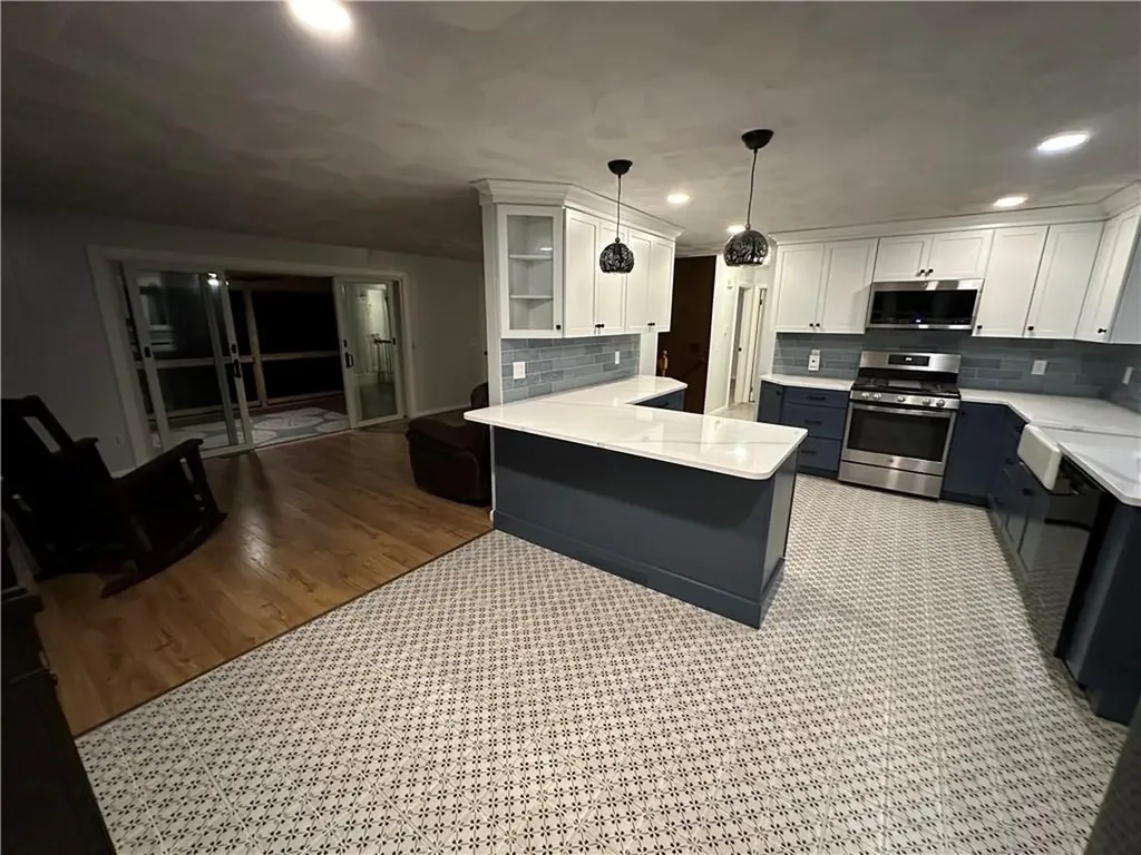 84 Neptune Street Jamestown RI 02835