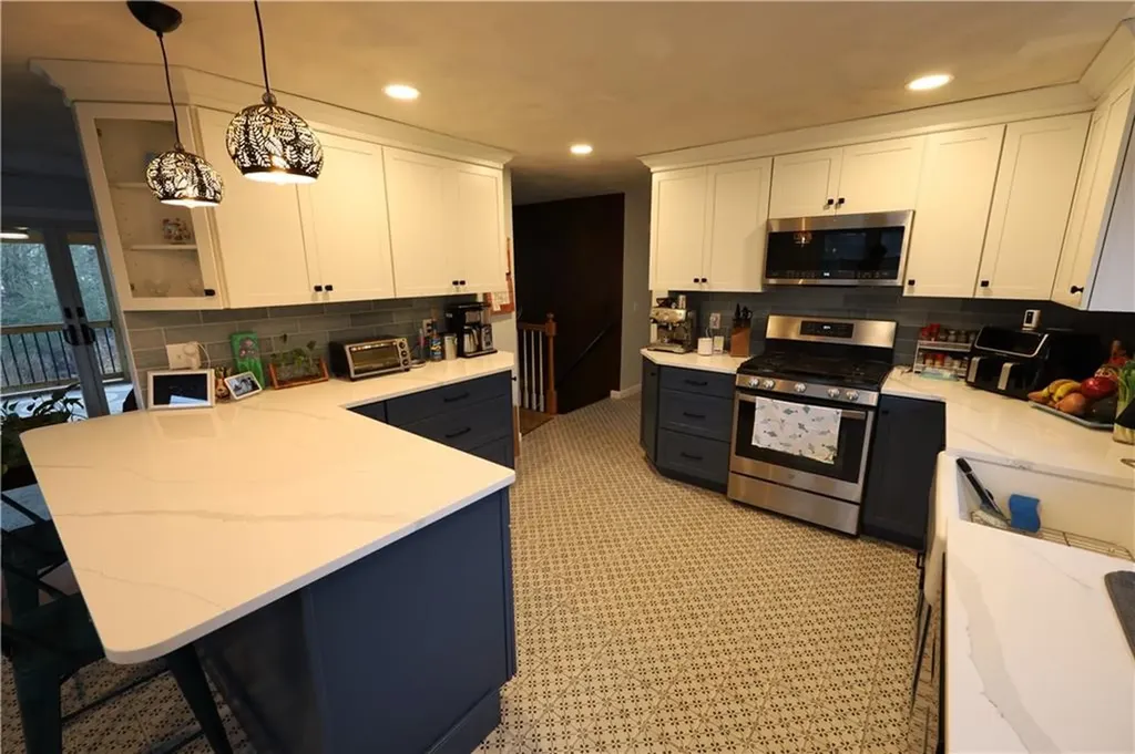 84 Neptune Street Jamestown RI 02835
