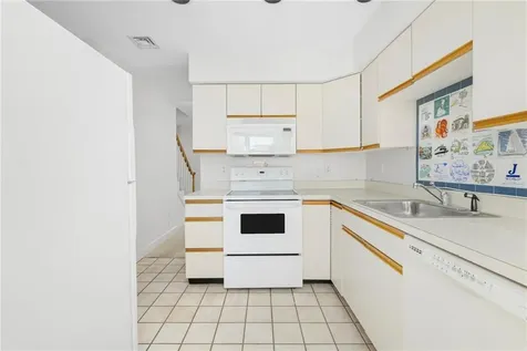 308 Corey Lane Middletown RI 02842