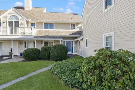 308 Corey Lane Middletown RI 02842