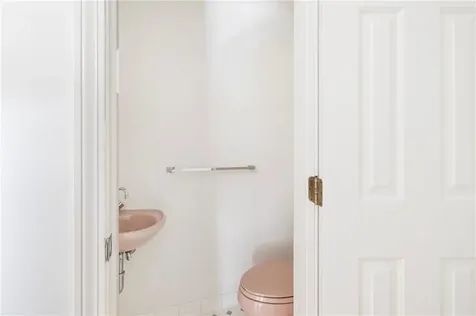 308 Corey Lane Middletown RI 02842