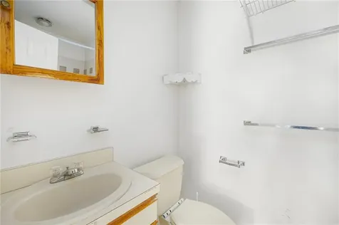 308 Corey Lane Middletown RI 02842