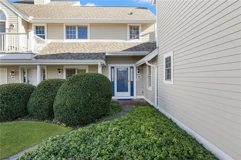 308 Corey Lane Middletown RI 02842