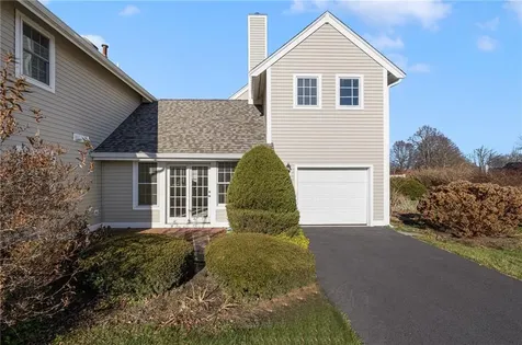 308 Corey Lane Middletown RI 02842