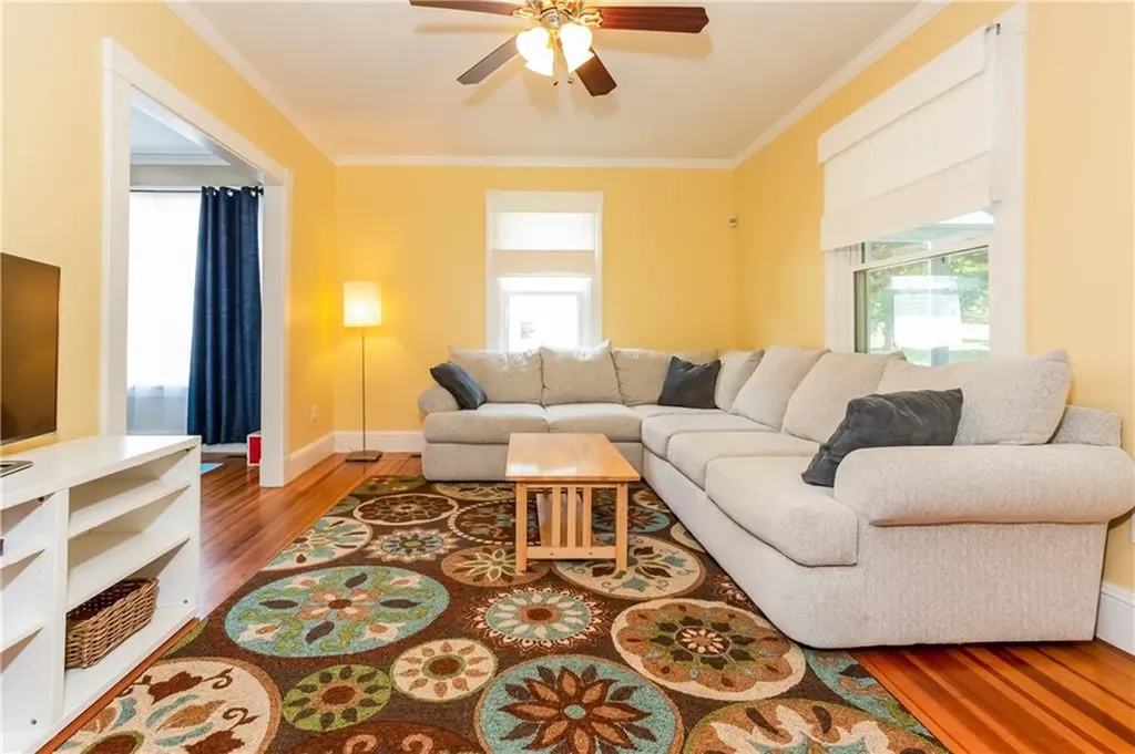 22 Bateman Avenue Newport RI 02840