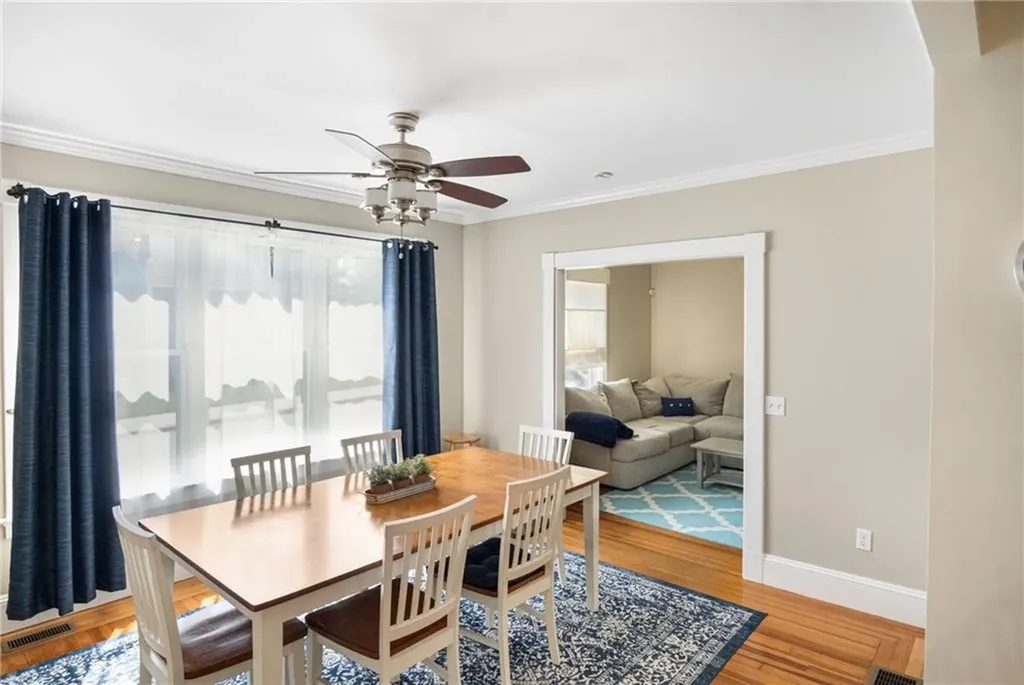 22 Bateman Avenue Newport RI 02840