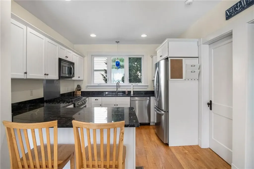 22 Bateman Avenue Newport RI 02840