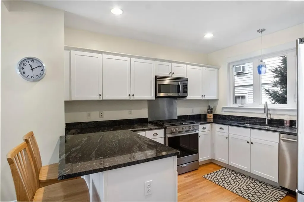 22 Bateman Avenue Newport RI 02840