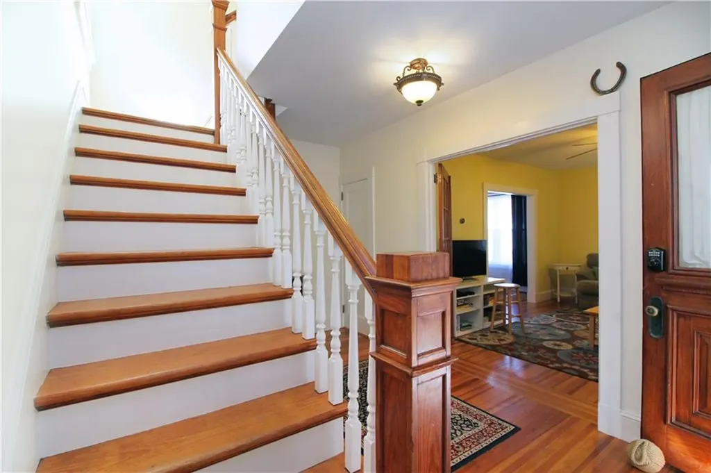 22 Bateman Avenue Newport RI 02840