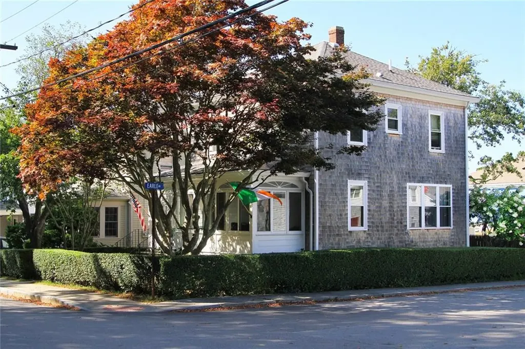 22 Bateman Avenue Newport RI 02840