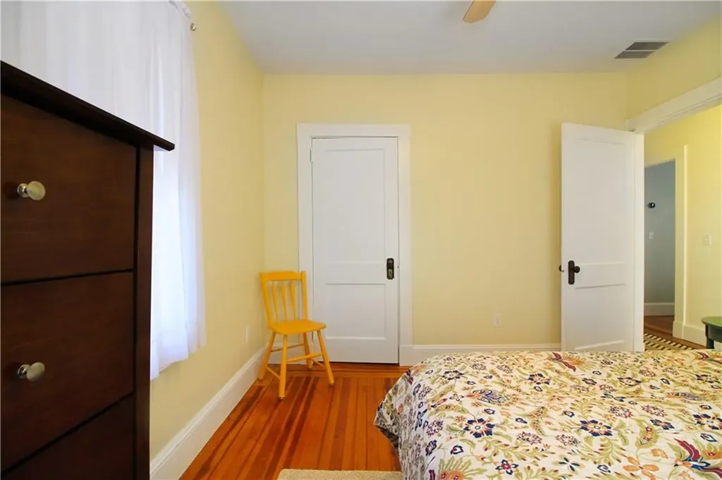 22 Bateman Avenue Newport RI 02840