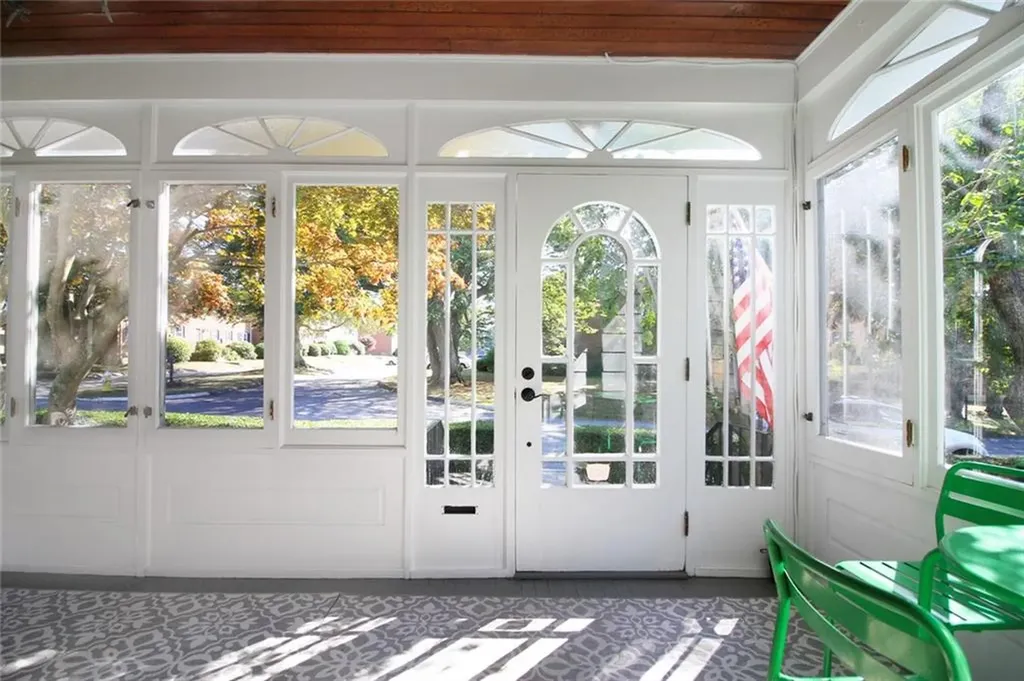 22 Bateman Avenue Newport RI 02840