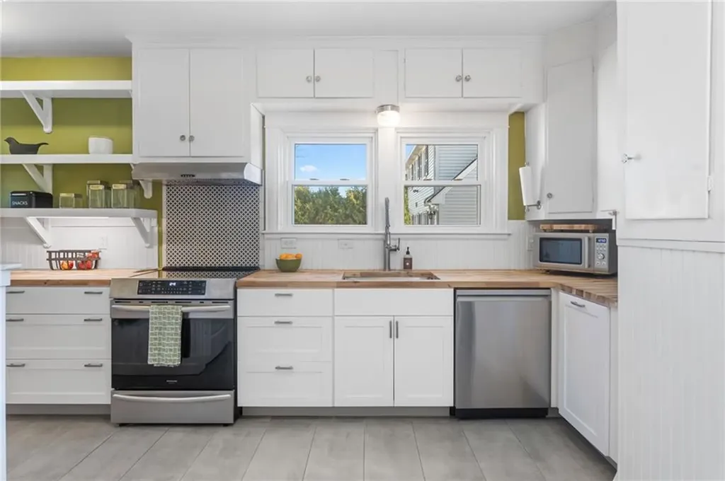 21 Keith Avenue Cranston RI 02910