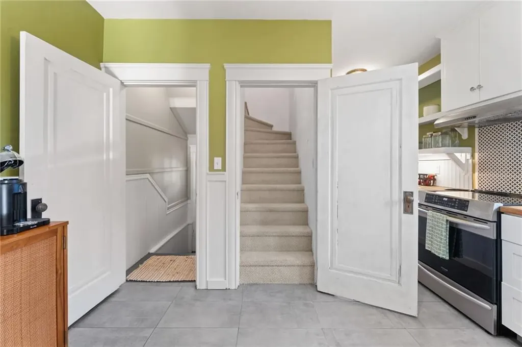 21 Keith Avenue Cranston RI 02910