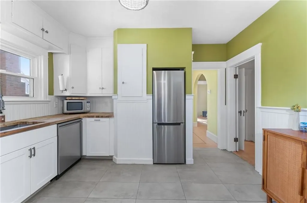 21 Keith Avenue Cranston RI 02910
