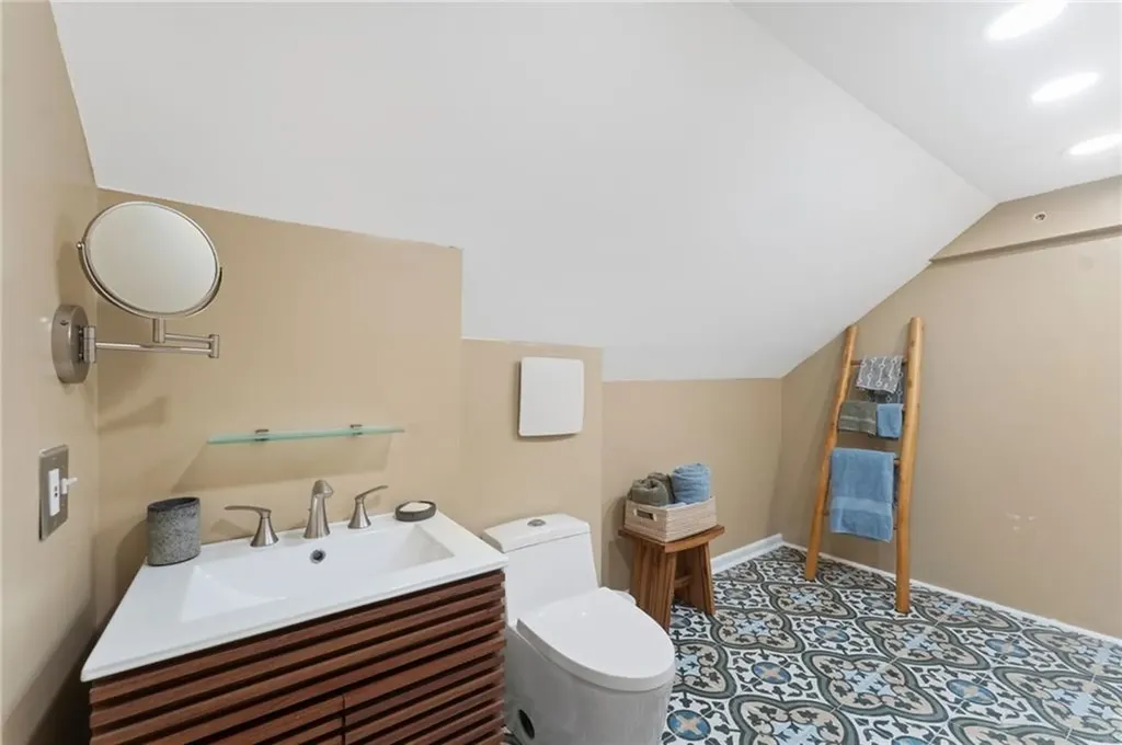 21 Keith Avenue Cranston RI 02910