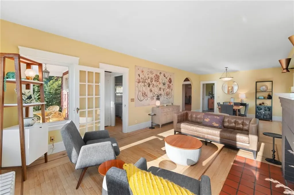 21 Keith Avenue Cranston RI 02910