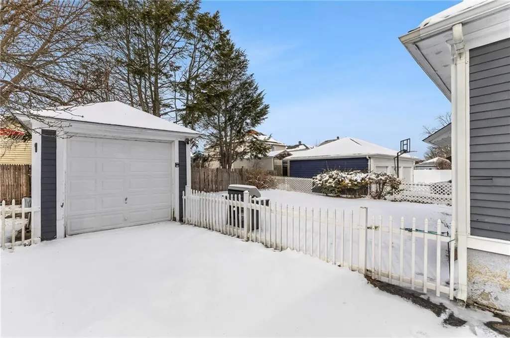75 Benjamin Street Pawtucket RI 02861