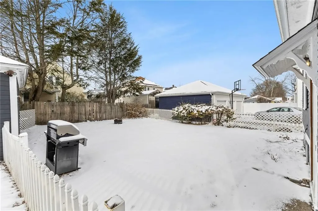 75 Benjamin Street Pawtucket RI 02861
