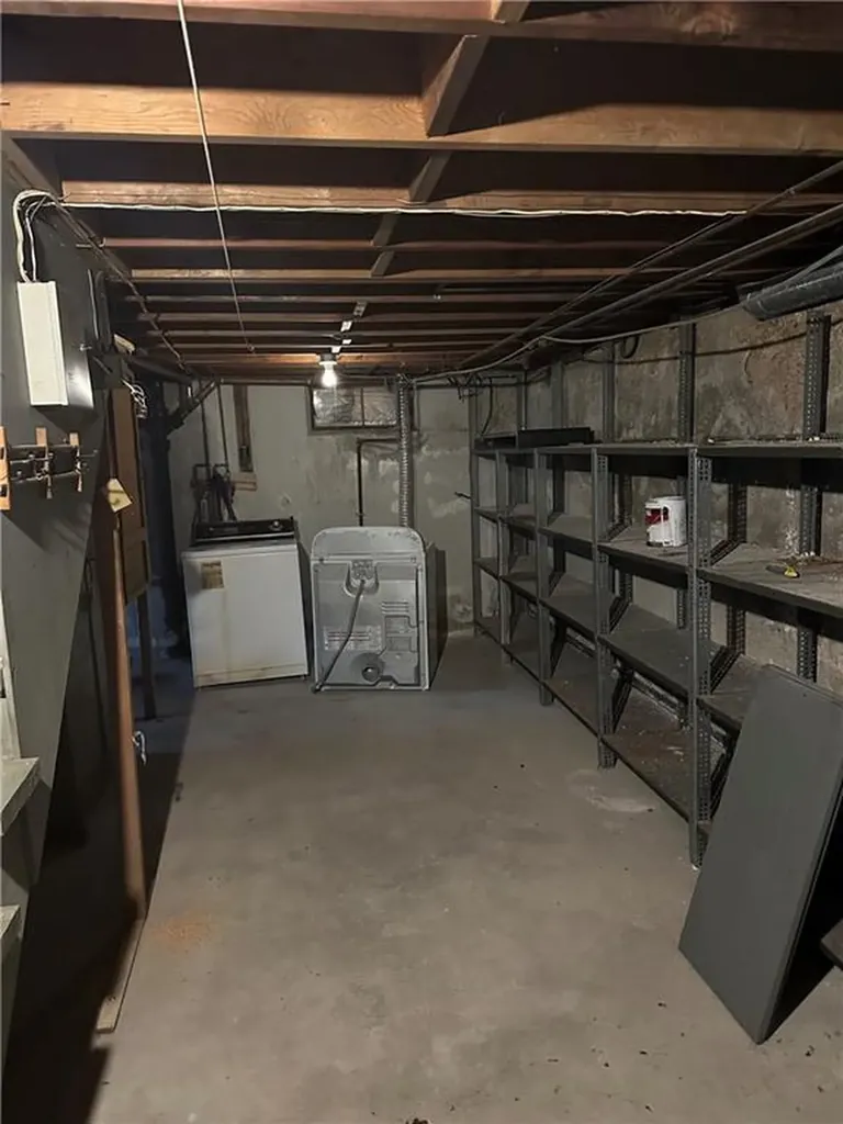 81 Wampanoag Trail East Providence RI 02915