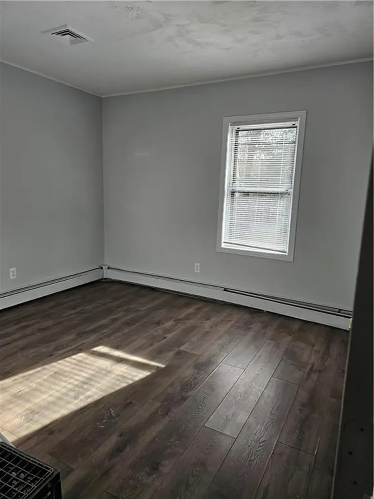32 Sykes Street Warwick RI 02886