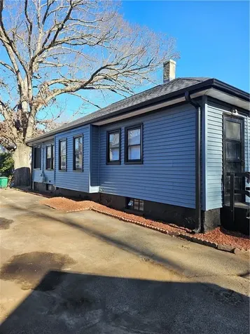 32 Sykes Street Warwick RI 02886