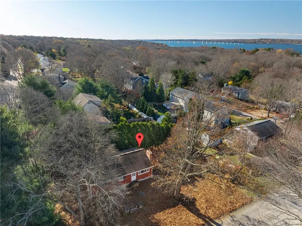 95 Capstan Street Jamestown RI 02835