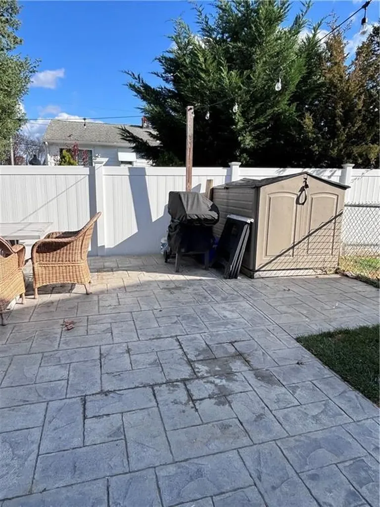 16 Fera Street North Providence RI 02904