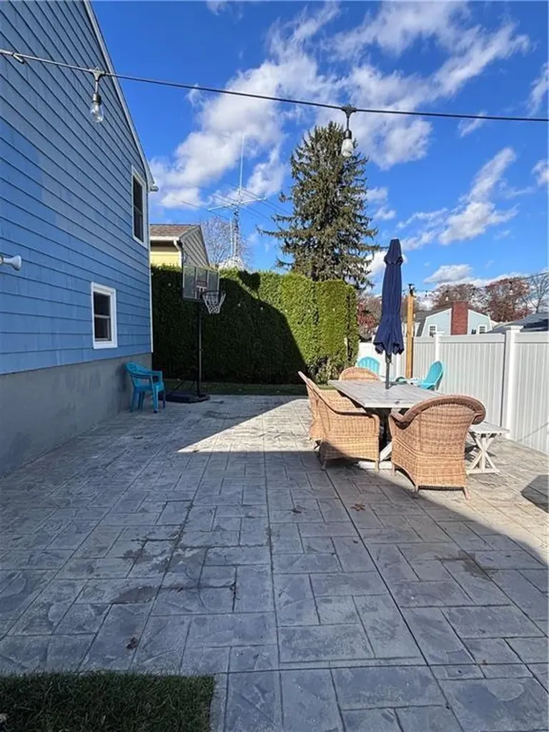 16 Fera Street North Providence RI 02904