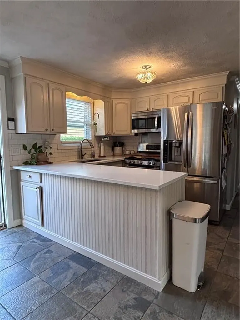 16 Fera Street North Providence RI 02904