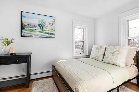 29 Hillcrest Avenue Warwick RI 02889