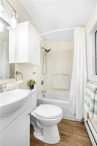 29 Hillcrest Avenue Warwick RI 02889