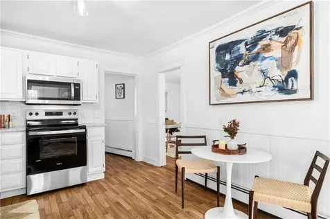 29 Hillcrest Avenue Warwick RI 02889