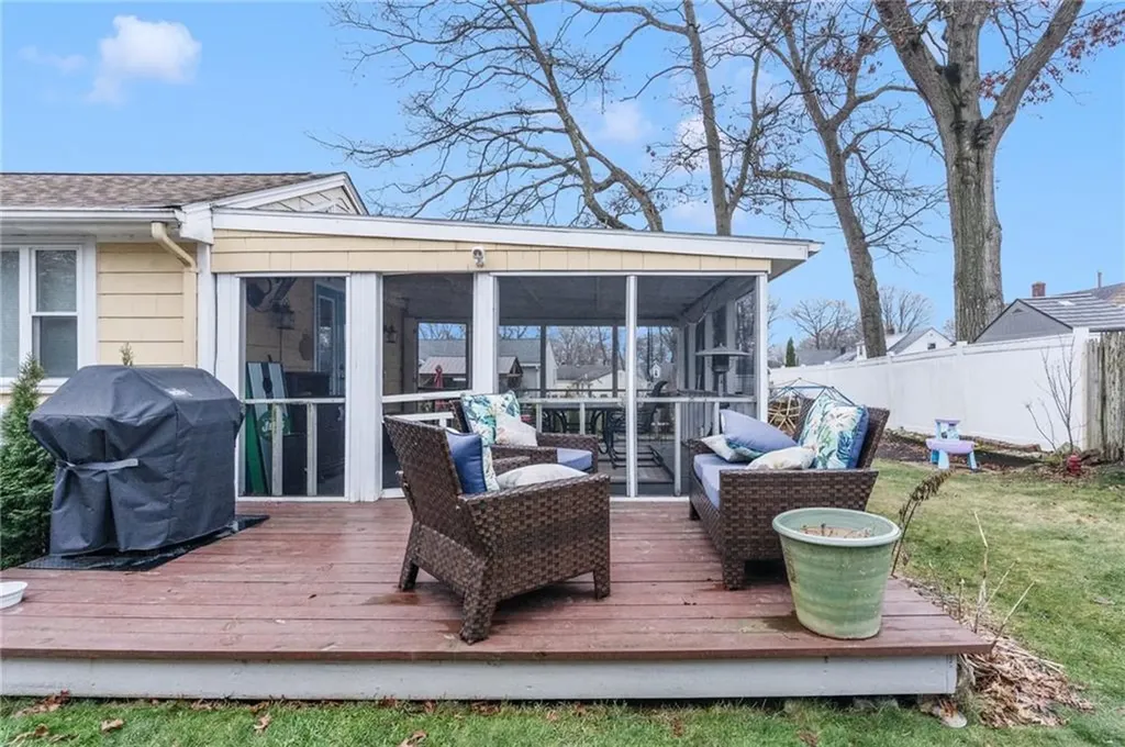 16 Princeton Avenue Coventry RI 02816