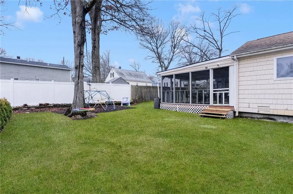 16 Princeton Avenue Coventry RI 02816