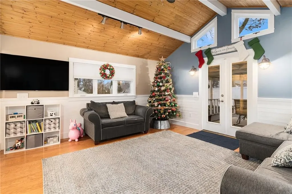 16 Princeton Avenue Coventry RI 02816