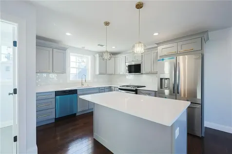 304 Branch Avenue Providence RI 02904