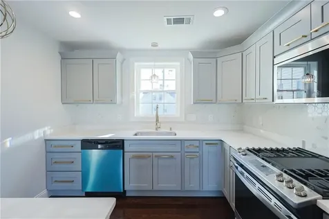 304 Branch Avenue Providence RI 02904