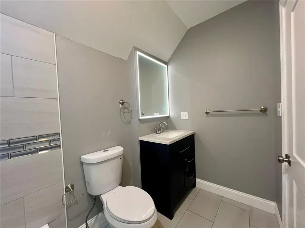 229 231 Narragansett Avenue Providence RI 02907