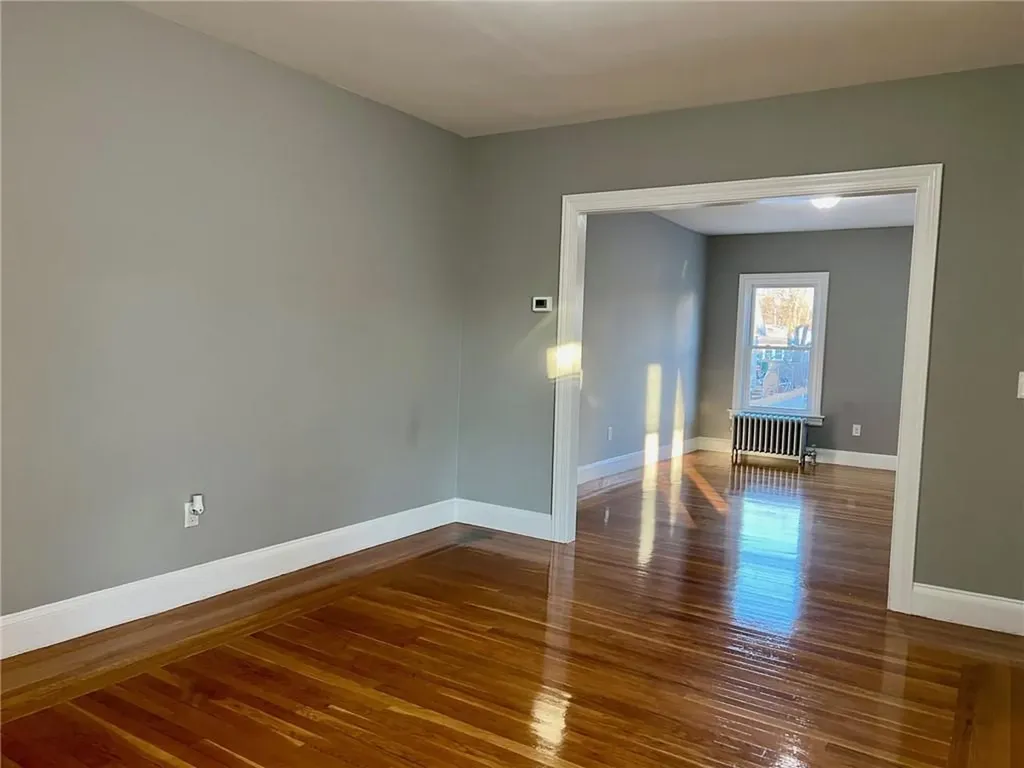 229 231 Narragansett Avenue Providence RI 02907