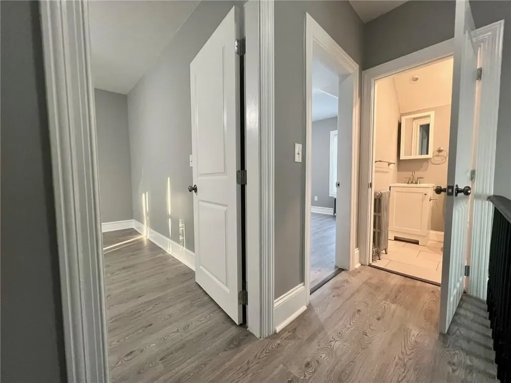 229 231 Narragansett Avenue Providence RI 02907