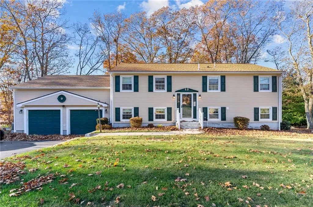 19 Lancer Lane West Warwick RI 02893