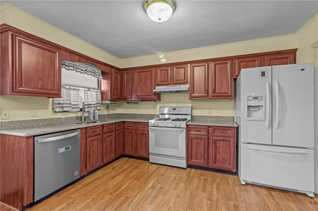 19 Lancer Lane West Warwick RI 02893