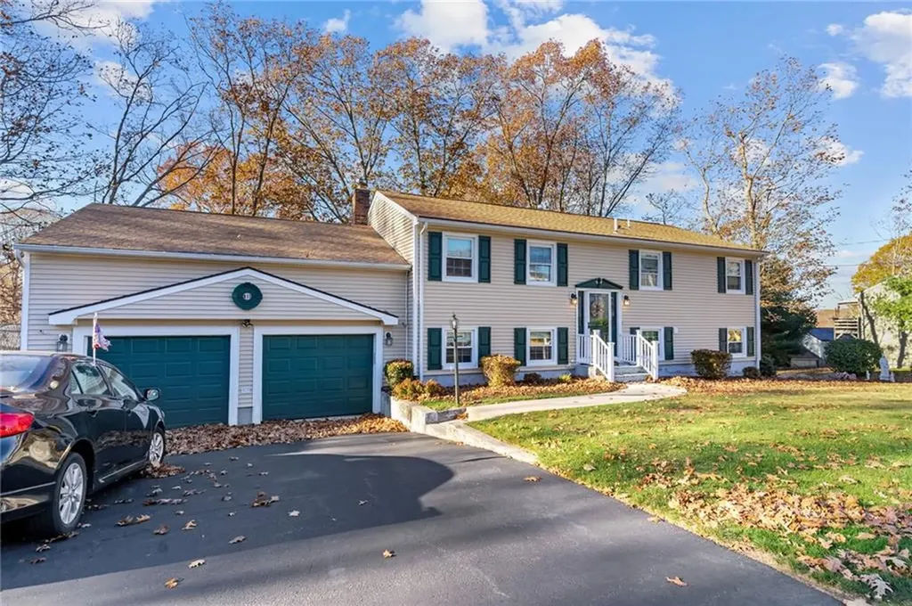 19 Lancer Lane West Warwick RI 02893