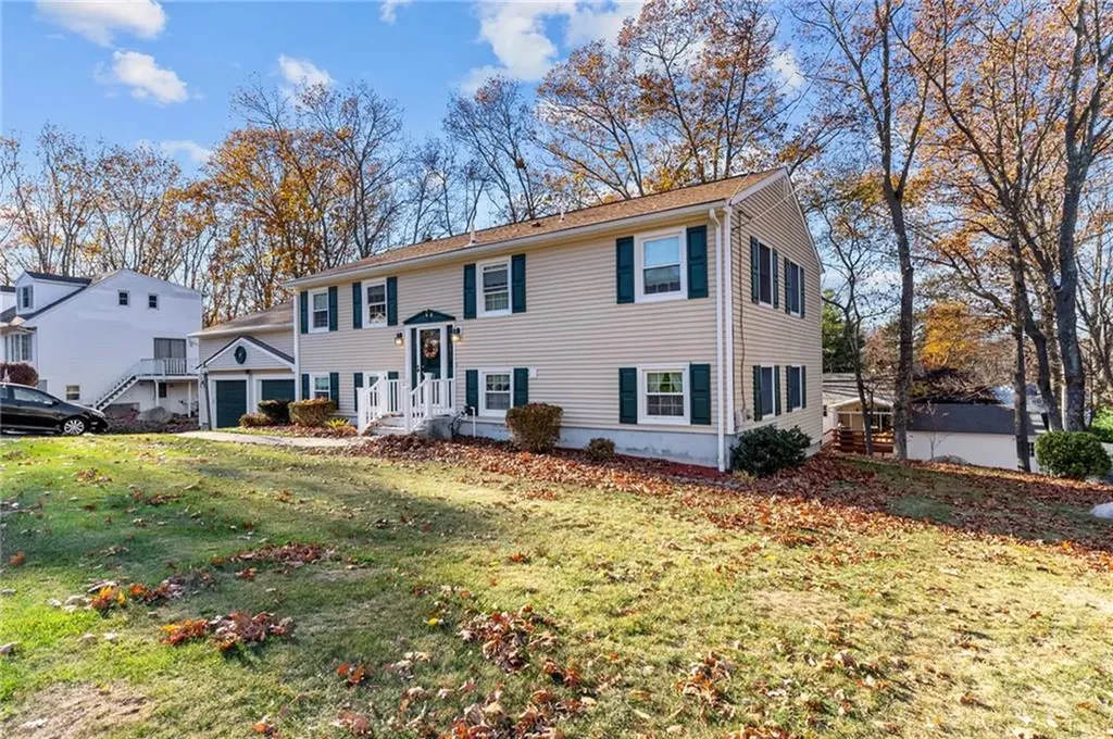 19 Lancer Lane West Warwick RI 02893