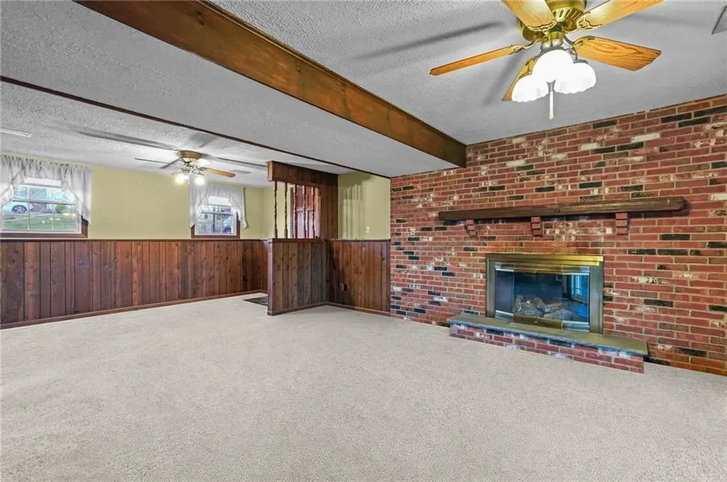 19 Lancer Lane West Warwick RI 02893